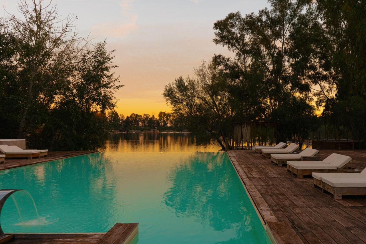 Nabi Resort Glamping & Spa Castel Volturno Extérieur photo